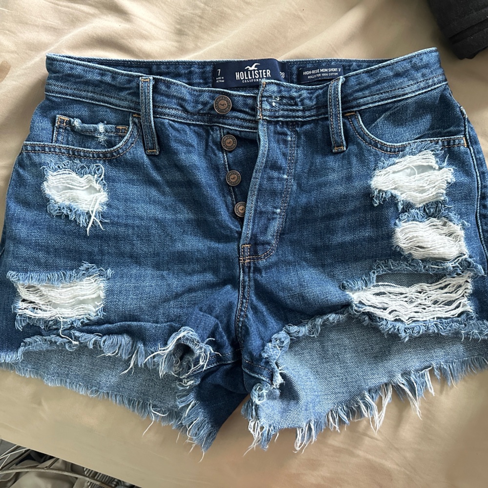 Hollister high rise mom short